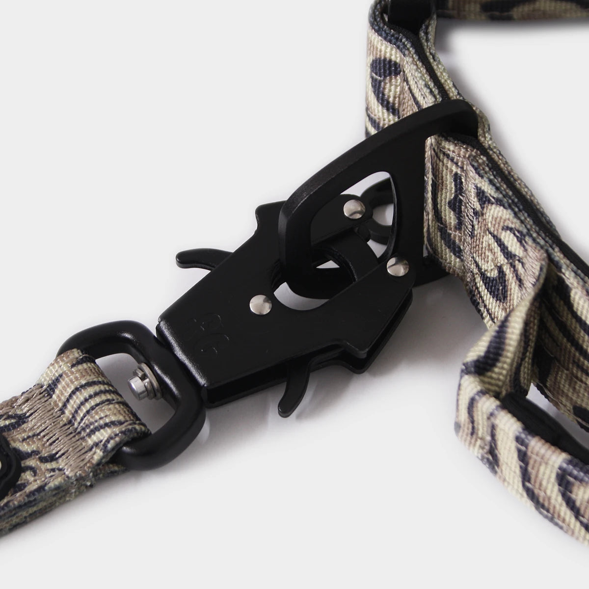 Tactical Dog Lead - 'Desert Camo' - Large - Floof Gang